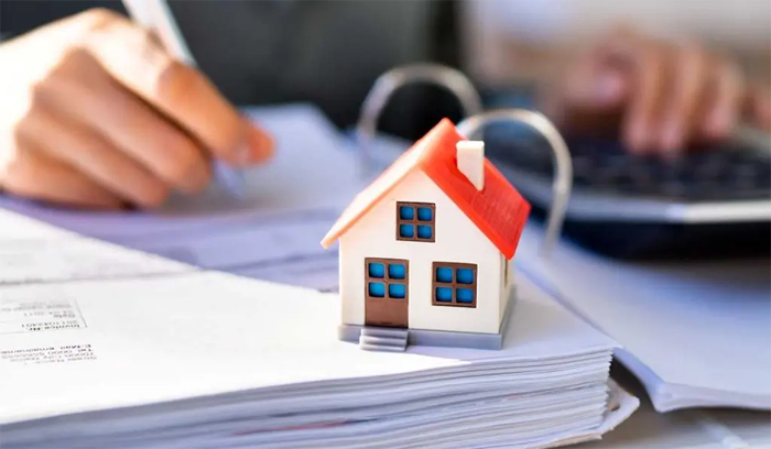 मुंबईकरांसाठी ऐतिहासिक निर्णय: ३० लाख मालमत्ताधारकांना दिलासा, प्रॉपर्टीचा फेरफार आता घरबसल्या ‘ऑनलाईन’!