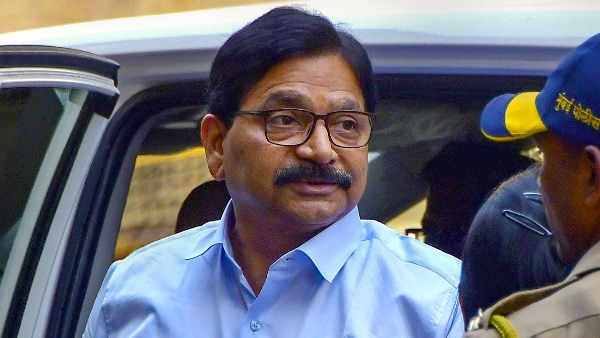 मुंबईत ड्रग्जचा विळखा: ‘ओव्हरडोस’मुळे दररोज दोन मृत्यू; खासदार रवींद्र वायकरांनी लोकसभेत सरकारला झापले!